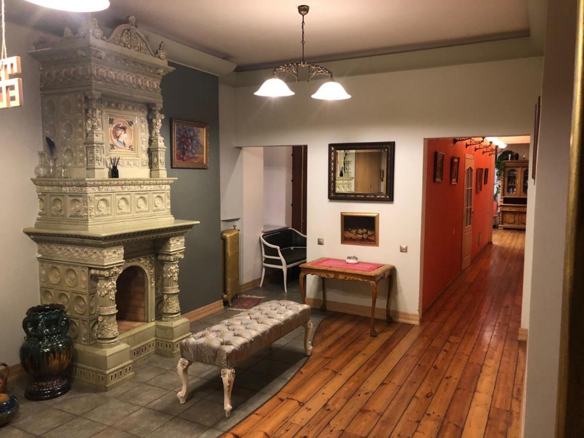 Classical Large Apartment On Alberta Street, Free Locked Parking Riga Exteriör bild